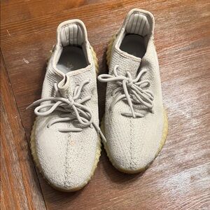 Yeezy Cream Sneakers